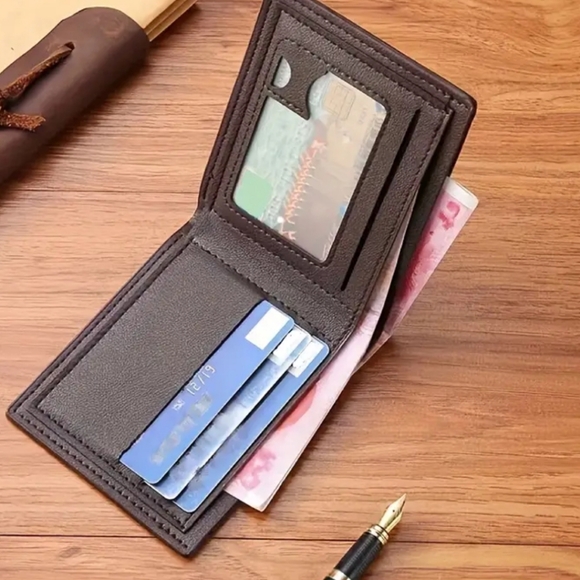 Soft leather eagle engraved mens wallet! NWT! - Picture 4 of 6